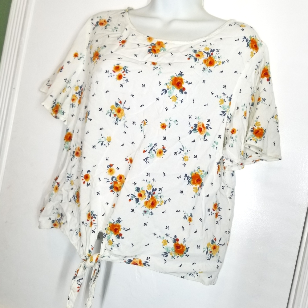 Size Small White Blouse with Floral Details